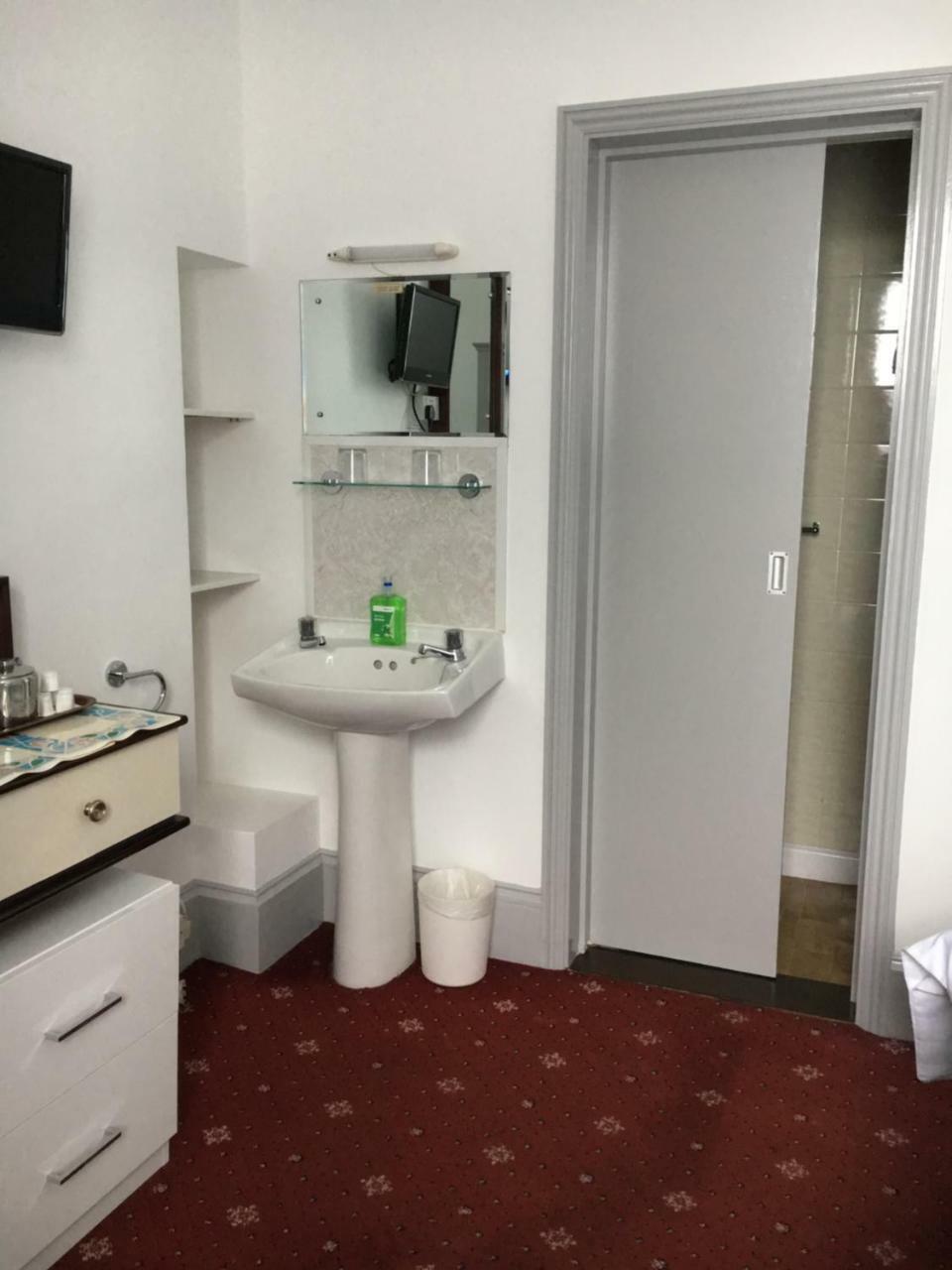 Avoca Villa Guest House Saint Helier Екстер'єр фото